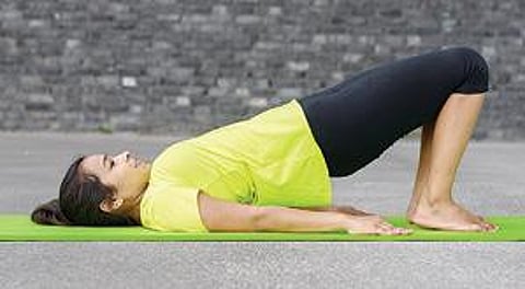 தினம் தினம் யோகா 12: சேது பந்தாசனம்