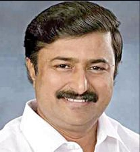 செய்தித் துறை அமைச்சர் மு.பெ.சாமிநாதனுக்கு கரோனா : கோவை மருத்துவமனையில் அனுமதி