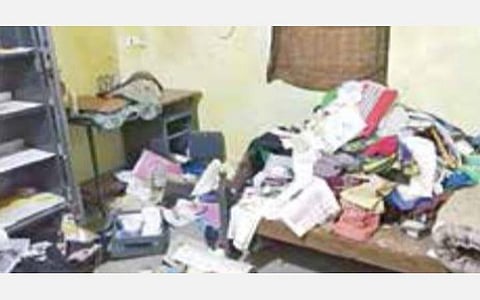 அரக்கோணம் அருகே தனியாக இருந்த வீட்டில் துப்பாக்கியால் சுட்டு நகை, பணம் கொள்ளை