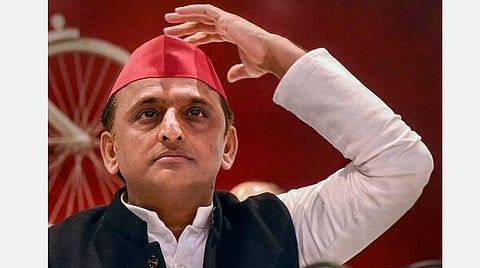 பாஜக.வை விமர்சனம் செய்த அகிலேஷ்: சமாஜ்வாதி தலைவர்கள் வீட்டில் வருமான வரித் துறை சோதனை