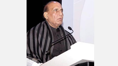 ஆயுதங்களை இந்தியாவில் உற்பத்தி செய்யுங்கள்: அமெரிக்கா, ரஷ்யாவிடம் கூறிவிட்டதாக அமைச்சர் ராஜ்நாத் சிங் தகவல்