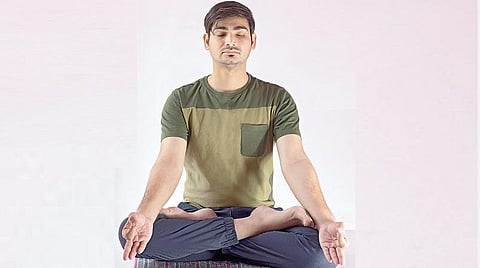 தினம் தினம் யோகா 22: பத்மாசனம்