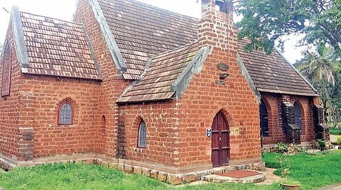 கிறிஸ்துமஸ்: பழமை மாறாத போத்தனூர் புனித மாற்கு தேவாலயம்!