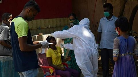 மீண்டும் அதிகரிக்கும் கரோனா தொற்று: ஒரே நாளில் 7,189 பேருக்கு பாதிப்பு