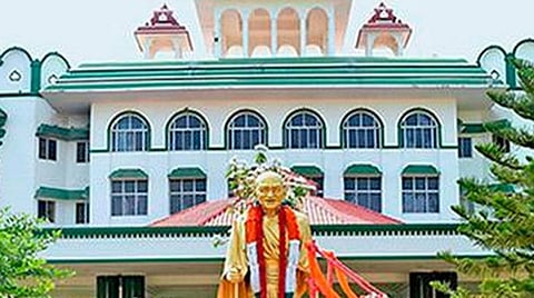 மசாஜ் சென்டர்களில் கேமரா பொருத்துவது தனிநபர் உரிமைக்கு எதிரானது: உயர் நீதிமன்றம் கருத்து