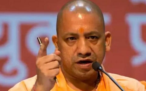 அகிலேஷ் சிங் யாதவை கிருஷ்ணர் சபித்திருப்பார்: உ.பி. முதல்வர் ஆதித்யநாத் விமர்சனம்