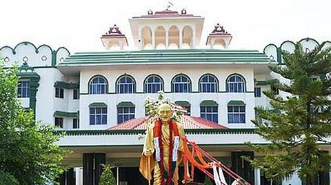 நகைச்சுவை என்னும் அடிப்படை கடமை!