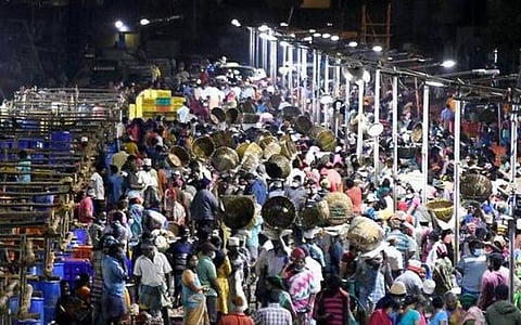 ஊரடங்கு கட்டுப்பாடுகளை மீறியதாக சென்னையில் ஒரே நாளில் 7,616 பேர் மீது வழக்கு