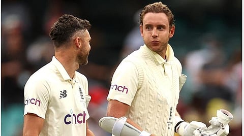 ஆஸி.க்கு எதிரான 4-வது டெஸ்ட்டை டிரா செய்த நிம்மதியில் ஸ்டூவர்ட் பிராட், ஆன்டர்ஸன் | படம் உதவி: ட்விட்டர்.