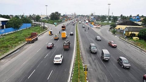 272 கோடி ரூபாய் வருவாயும்; பறிபோன 900 உயிர்களும் -ஒரு நெடுஞ்சாலையின் ரிப்போர்ட்