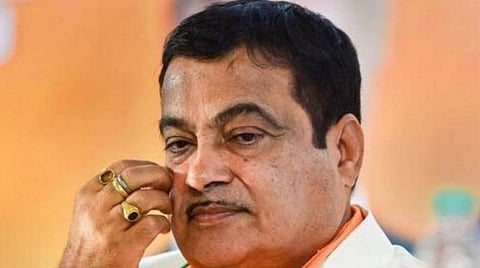 மத்திய அமைச்சர் நிதின் கட்கரிக்கு மீண்டும் கரோனா: வீட்டிலேயே தனிமைப்படுத்திக் கொண்டார்