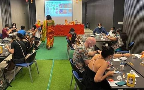 சிங்கப்பூரில் பொங்கல் பண்டிகை எப்படி கொண்டாடப்படுகிறது?- சிறப்பம்சங்கள் குறித்து 9 நாட்கள் பயிற்சிப் பட்டறை