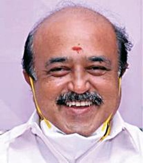 கரோனாவால் இறந்த முன்னாள் எம்.பி. ஏஜிஎஸ் ராம்பாபு உடலுக்கு கட்சியினர் அஞ்சலி: தமாகா தலைவர் ஜி.கே.வாசன் இரங்கல்