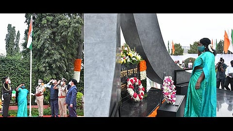 குடியரசுத் தின விழா: ஹைதராபாத்தில் தேசிய கொடியை ஏற்றினார் ஆளுநர் தமிழிசை