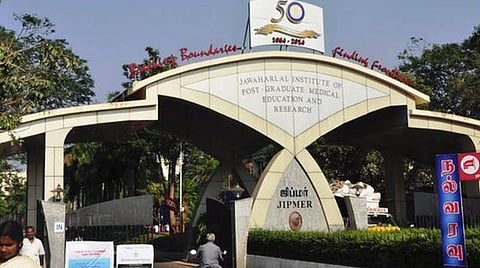 மாத்திரை தொடங்கி கட்டுத்துணி வரை கையிருப்பில்லை; ஜிப்மருக்கு வந்த பணத்தில் ரூ.400 கோடி வரை திருப்பி அனுப்பிய அவலம்: ஜிப்மர் இயக்குநர் மீது மார்க்சிஸ்ட் கம்யூ. கடும் குற்றச்சாட்டு