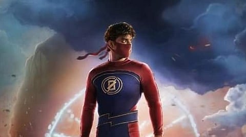 ‘மின்னல் முரளி’ தமிழ் ரீமேக் உரிமையை கைப்பற்ற கடும் போட்டி