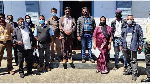 பொது கலந்தாய்வில் பாரபட்சம்: உதகையில் மலையாளம் மொழி வழி கற்ற ஆசிரியர்கள் உள்ளிருப்பு போராட்டம்