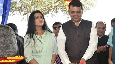 'போக்குவரத்து நெரிசலால் 3% விவாகரத்து' - கலாய்க்கப்படும் தேவேந்திர பட்னாவிஸ் மனைவியின் கருத்து