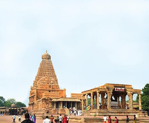 உள்ளம் பெருங்கோவில்