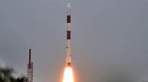 புவி கண்காணிப்புக்கான ‘இஓஎஸ்-04’ செயற்கைக் கோள் நாளை விண்ணில் பாய்கிறது