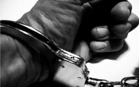 திருவள்ளூரில் கஞ்சா எண்ணெய் விற்றவர் கைது