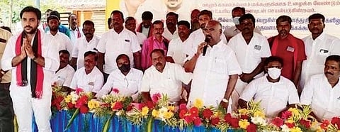 செஞ்சி பேரூராட்சியில் 7 வது வார்டில் திமுக சார்பில் போட்டியிடும் கே.எஸ்.எம்.மொக்தியார் அலியை ஆதரித்து பேசிய அமைச்சர் கே.எஸ்.மஸ்தான்.