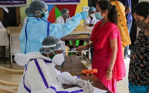 பிப்ரவரி 16: தமிழக நிலவரம்: தொற்று பாதிப்பு, குணமடைந்தோர், பலி எண்ணிக்கை- முழுமையான பட்டியல்