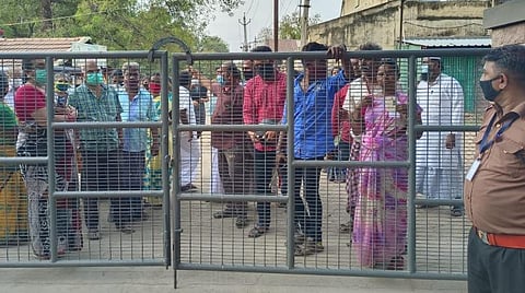 காலையில் மந்தம்... மாலையில் பேரார்வம்... வாக்குச்சாவடி மூடப்பட்டதால் மதுரை வாக்காளர்கள் ஏமாற்றம்!