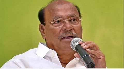 நில அளவை துறையை தனியார்மயமாக்க முயற்சியா? - பாமக நிறுவனர் ராமதாஸ் கேள்வி