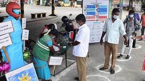 பிப்ரவரி 21: தமிழக நிலவரம்: தொற்று பாதிப்பு, குணமடைந்தோர், பலி எண்ணிக்கை- முழுமையான பட்டியல்