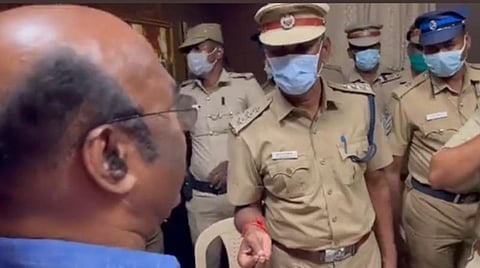 'நான் ஓட மாட்டேன்; வர்றேன் தான் சொல்லுறேன்' - ஜெயக்குமார் கைதின்போது வாக்குவாதம்