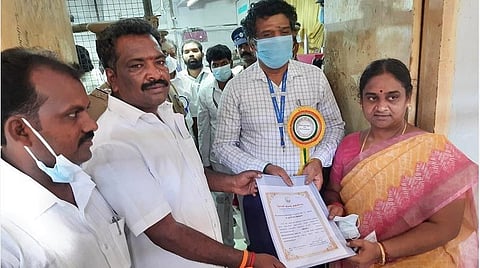 மறுவாக்குப்பதிவு நடந்த தி.மலை 25-வது வார்டு: 137 வாக்குகள் வித்தியாசத்தில் திமுக வேட்பாளரை வீழ்த்திய சுயேச்சை