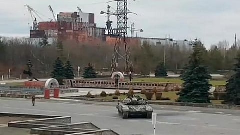 செர்னோபில் அணு உலை அருகே ரஷ்ய ராணுவ டாங்கர்