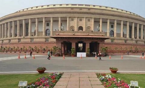 இந்தியாவில் தொற்று குறைந்ததால் கரோனா கட்டுப்பாடுகளை தளர்த்தலாம்: மாநிலங்களுக்கு மத்திய அரசு அறிவுரை