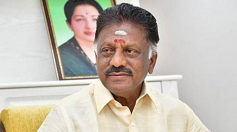 பட்டாசு ஆலைகளில் விதிமுறைகள் பின்பற்றப்படுவதை அரசு ஆய்வு செய்ய வேண்டும்: ஓபிஎஸ்