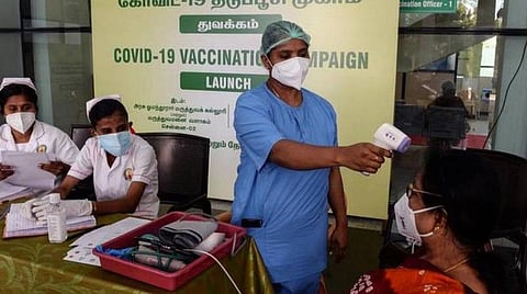 பிப்ரவரி 26: தமிழக நிலவரம்: தொற்று பாதிப்பு, குணமடைந்தோர், பலி எண்ணிக்கை- முழுமையான பட்டியல்