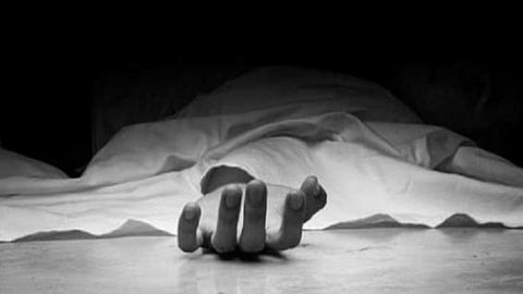 திருநெல்வேலி: பைக்கில் இருந்து தவறி விழுந்த பெண் மரணம்