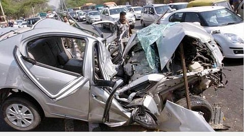 தமிழகத்தில் இருசக்கர வாகன விபத்தில் இறப்பு 107% அதிகரிப்பு: 2021-ல் நடந்த சாலை விபத்துகளில் 14,912 பேர் உயிரிழப்பு