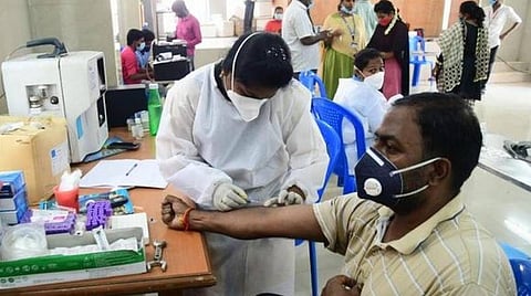 பிப்ரவரி 28: தமிழக நிலவரம்: தொற்று பாதிப்பு, குணமடைந்தோர், பலி எண்ணிக்கை- முழுமையான பட்டியல்