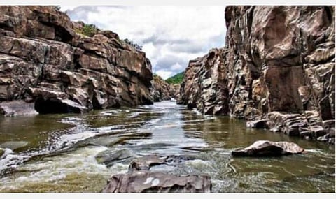 மேகேதாட்டு திட்டத்தை மத்திய நீர்வளத்துறை அமைச்சர் ஆதரிப்பது கூட்டாட்சிக்கு எதிரானது: அன்புமணி ராமதாஸ்