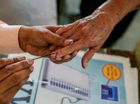 உ.பி. 7-ம் கட்டத் தேர்தல்: விறுவிறுப்பான வாக்குப்பதிவு