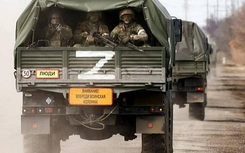 உக்ரைன் யுத்தக் களம் | ரஷ்ய ராணுவ வாகனங்களின் 'Z' குறியீட்டுக்கு அர்த்தம் என்ன?