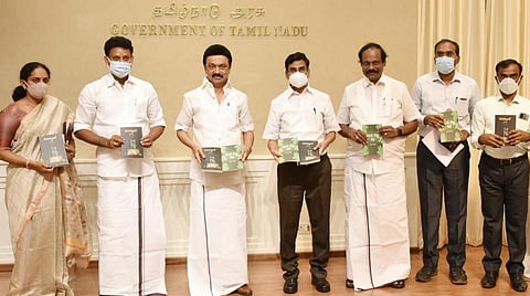 பள்ளிகளில் தொழில்நுட்ப தர மேம்பாட்டுக்காக காக்னிசன்ட் நிறுவனத்துடன் கல்வித் துறை ஒப்பந்தம்: வட்டாரக் கல்வி அலுவலர்களுக்கு நியமன ஆணையை ஸ்டாலின் வழங்கினார்