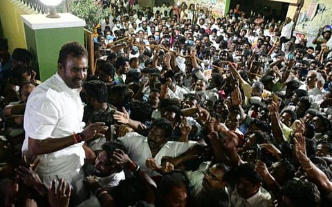 எஸ்.பி.வேலுமணி வீடு உட்பட 59 இடங்களில் லஞ்ச ஒழிப்பு சோதனை: 11 கிலோ தங்கம், 118 கிலோ வெள்ளி, ரூ.84 லட்சம் ரொக்கம் பறிமுதல்