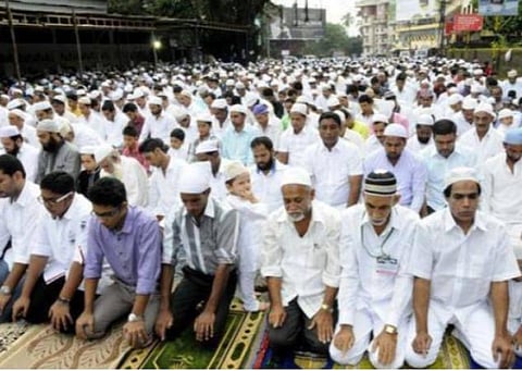 தொழுகையில் ஈடுபடும் இஸ்லாமியர்கள் | கோப்புப் படம்