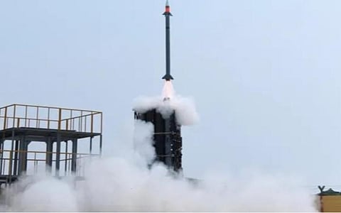 தரையிலிருந்து வான் இலக்கை தாக்கும் ஏவுகணையை வெற்றிகரமாக பரிசோதித்தது இந்தியா