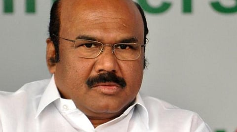 பொய் வழக்கில் கைது செய்த காவல் அதிகாரிகள் மீது நடவடிக்கை: குடியரசுத் தலைவருக்கு ஜெயக்குமார் கடிதம்