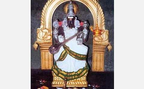 கடக ராசி அன்பர்களே! ஏப்ரல் மாத பலன்கள் - எதிலும் நன்மை; மனதில் சந்தோஷம்; கூடுதல் உழைப்பு!