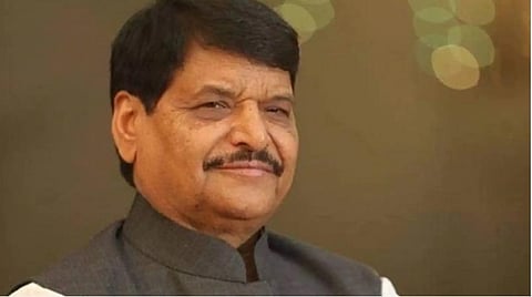 உத்தர பிரதேசத்தில் யாதவர் வாக்குகளை பிரிக்க பாஜக திட்டம்: அகிலேஷ் சிங் யாதவின் சித்தப்பா ஷிவ்பாலுக்கு துணை சபாநாயகர் பதவி ?