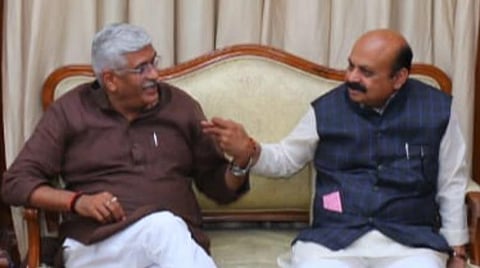 மேகேதாட்டு திட்டத்துக்கு அனுமதி கோரி கர்நாடக முதல்வர் பொம்மை மத்திய அமைச்சருடன் சந்திப்பு